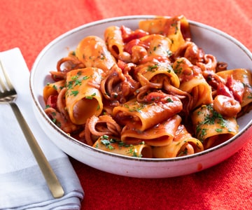 Paccheri mit Tintenfischsauce