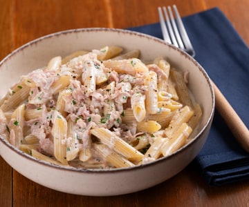 Pasta mit Sahne und Schinken