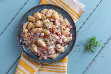 Gnocchi mit Speck und Walnüssen