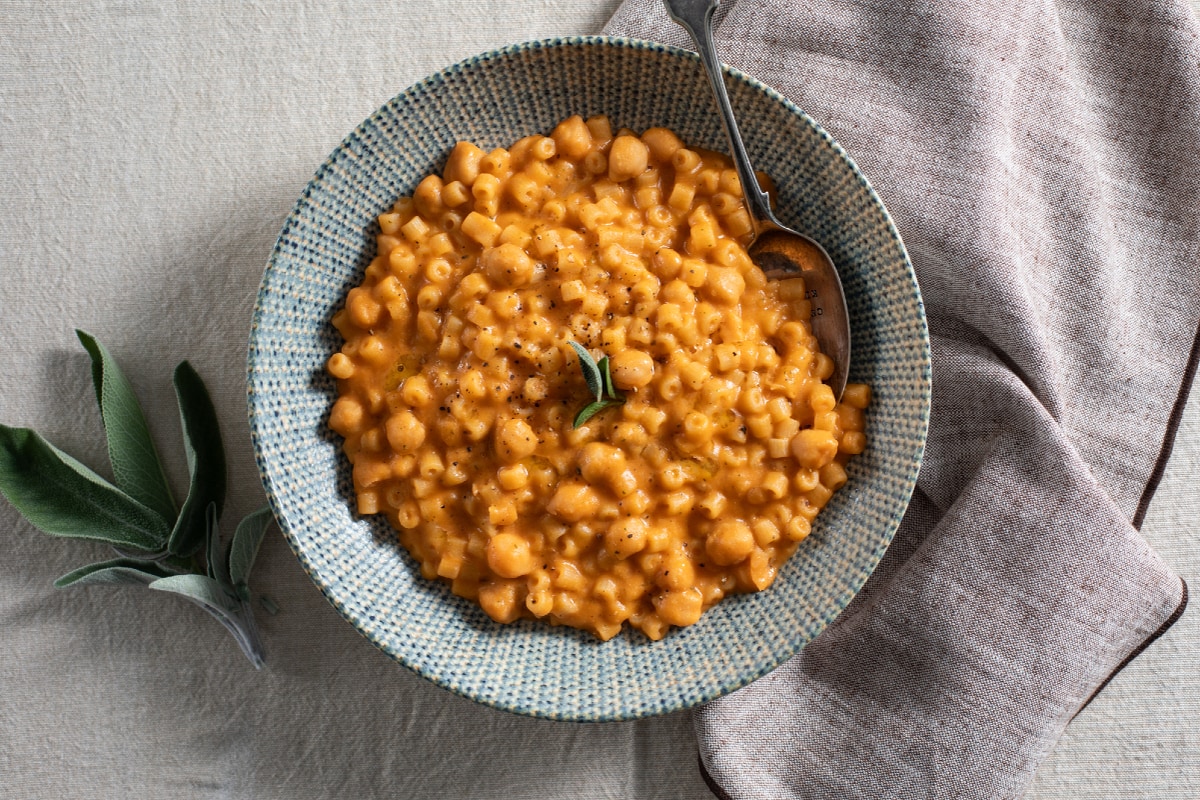 Cremige Pasta und Kichererbsen