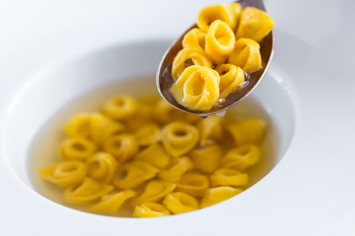 Tortellini in Brühe