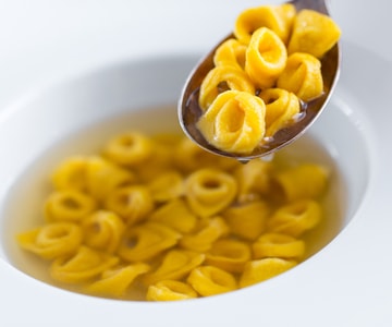 Tortellini in Brühe