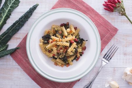 Fusilli mit Schwarzkohl und Speck