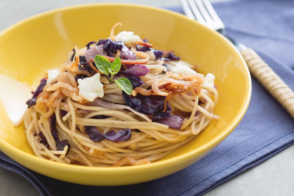 Pasta mit Kohl und Speck