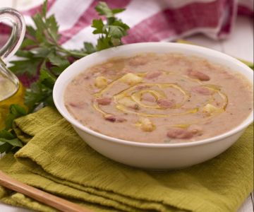 Kartoffel- und Borlotti-Bohnensuppe