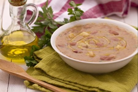 Kartoffel- und Borlotti-Bohnensuppe